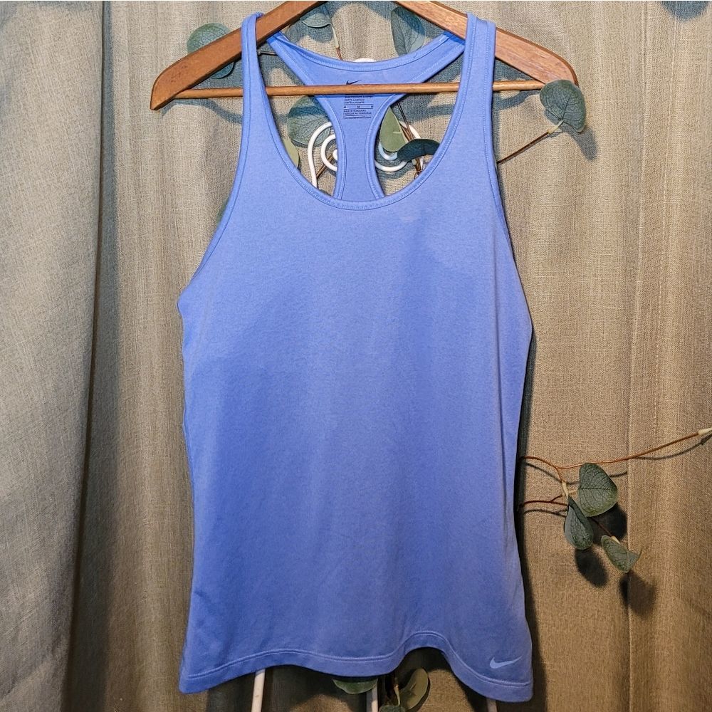 Nike Women's Slim Fit Tank - Medium - EUC